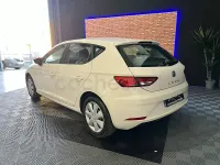 Usado Seat Leon Reference 115 CV (84 kW) 2019 Blanco Berlina