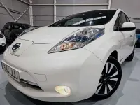Usado Nissan Leaf Tekna 80 kW (109 CV) 2015 Blanco Utilitario