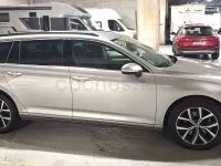 Usado VW Passat Executive 122 CV (89 kW) 2020 Gris / plata Familiar