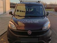 Usado Fiat Doblò Active 90 CV (66 kW) 2015 Granate Monovolumen
