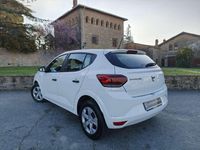 Usado Dacia Sandero Essentiel 67 CV (49 kW) 2021 Blanco Utilitario