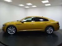 Usado VW Arteon Elegance 150 CV (110 kW) 2020 Amarillo Coupe
