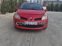 Usado Renault Clio II Exception 105 CV (77 kW) 2007 Rojo Berlina