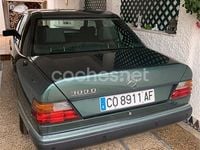 Usado Mercedes E300 136 CV (100 kW) 1993 Verde Berlina