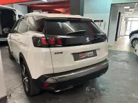 Usado Peugeot 3008 Active 131 CV (96 kW) 2019 Blanco SUV