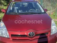 Usado Toyota Corolla Verso Luna 116 CV (85 kW) 2005 Granate Monovolumen