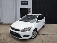 Usado Ford Focus Trend 109 CV (80 kW) 2011 Blanco Berlina