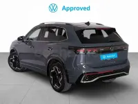Usado VW Tiguan R-line 150 CV (110 kW) 2025 Gris / plata SUV