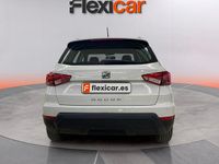 Usado Seat Arona Ecomotive 95 CV (69 kW) 2018 Blanco SUV