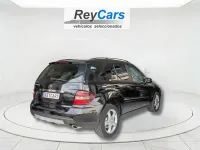 Usado Mercedes ML320 224 CV (164 kW) 2006 Negro SUV