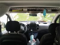 Usado Peugeot Partner Tepee Active 120 CV (88 kW) 2016 Gris / plata Monovolumen