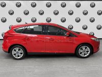 Käytetty Ford Focus Trend 100 HP (73 kW) 2013 Punainen Sedan