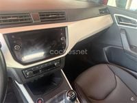 Usado Seat Arona Ecomotive 115 CV (84 kW) 2017 Granate SUV