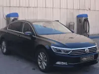 Usado VW Passat Advance 150 CV (110 kW) 2018 Negro Berlina