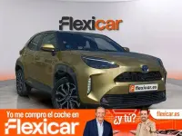 Usado Toyota Yaris Hybrid Active 116 CV (85 kW) 2023 Amarillo Berlina