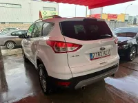 Usado Ford Kuga Titanium 140 CV (102 kW) 2014 Blanco SUV