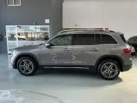 Usado Mercedes GLB220 190 CV (139 kW) 2024 Gris SUV