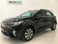 Usado Kia Stonic 100 CV (73 kW) 2022 Negro SUV