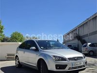Usado Ford Focus Sport 145 CV (106 kW) 2005 Gris / plata Berlina