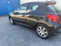 Usado Peugeot 207 110 CV (80 kW) 2007 Negro Berlina