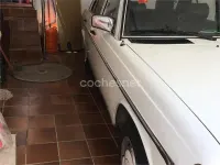 Usado Mercedes E200 75 CV (55 kW) 1985 Blanco Familiar
