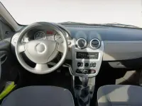 Usado Dacia Sandero 75 CV (55 kW) 2012 Gris Berlina