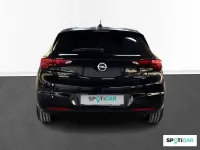 Usado Opel Astra Dynamic 150 CV (110 kW) 2017 Negro Berlina