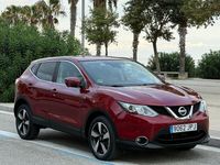 Usado Nissan Qashqai Visia 115 CV (84 kW) 2016 Granate SUV