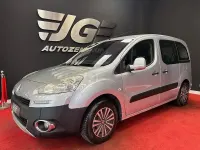 Usado Peugeot Partner Tepee Outdoor 115 CV (84 kW) 2014 Gris / plata Monovolumen