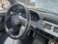 Usado Renault Clio 80 CV (58 kW) 1995 Blanco Berlina