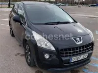 Usado Peugeot 3008 Active 112 CV (82 kW) 2011 Negro Familiar