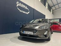 Usado Ford Focus Trend 125 CV (91 kW) 2020 Gris / plata Berlina