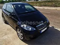 Usado Mercedes A180 Classic 109 CV (80 kW) 2006 Negro Berlina