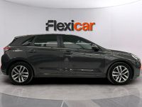 Usado Hyundai i30 GO! 120 CV (88 kW) 2017 Gris Berlina
