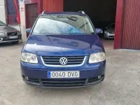 Begagnad VW Touran 105 HK (77 kW) 2006 Blå Minibuss