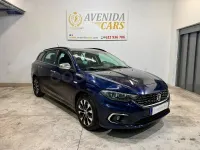 Usado Fiat Tipo Lounge 120 CV (88 kW) 2019 Azul Familiar