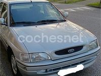 Usado Ford Escort 90 CV (66 kW) 1995 Gris / plata Berlina