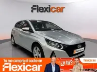 Usado Hyundai i20 84 CV (61 kW) 2021 Gris Utilitario