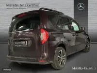 Usado Mercedes EQT200 89 kW (122 CV) 2025 Rojo Monovolumen