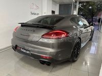 Usado Porsche Panamera 440 CV (323 kW) 2014 Gris / plata Berlina