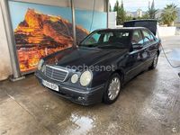 Usado Mercedes E320 Elegance 197 CV (144 kW) 2001 Azul Berlina