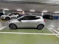 Usado Renault Clio V Techno 90 CV (66 kW) 2023 Gris / plata Berlina