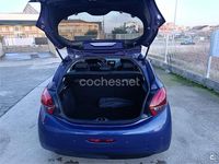 Usado Peugeot 208 Active 75 CV (55 kW) 2016 Azul Utilitario