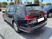 Usado VW Golf VII 116 CV (85 kW) 2020 Negro Familiar