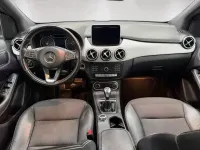 Usado Mercedes B180 Urban 109 CV (80 kW) 2015 Gris Monovolumen