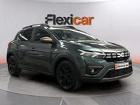 Usado Dacia Sandero Expression 101 HP (74 kW) 2023 Verde Sedan