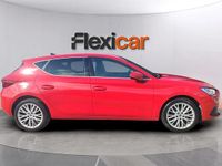 Usado Seat Leon Style 110 CV (80 kW) 2022 Rojo Familiar