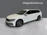 Usado VW Passat Executive 149 CV (109 kW) 2020 Blanco Familiar