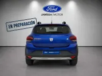 Usado Dacia Sandero Comfort 91 CV (66 kW) 2022 Azul Utilitario