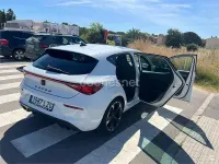 Usado Cupra Leon 245 CV (180 kW) 2022 Blanco Berlina